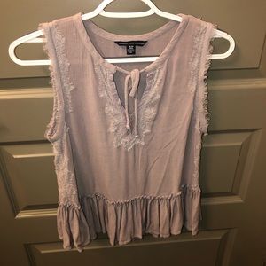 American Eagle beige top
